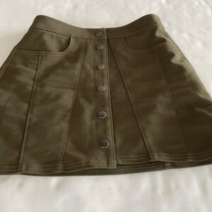 Express size 4 mini skirt. Never worn.